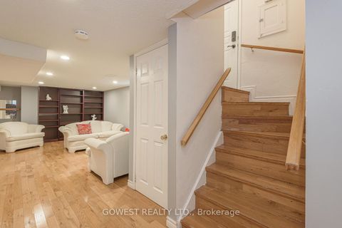 Photo 20 at 1 Fairbourne Crescent, Birchmount, Toronto