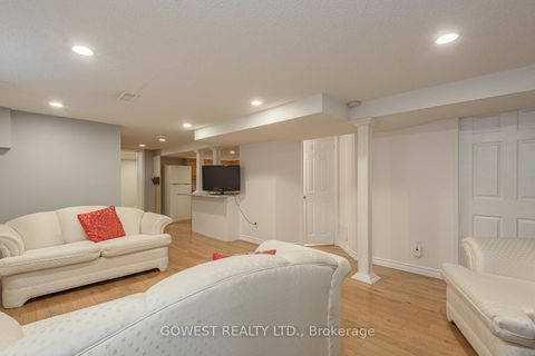 Photo 22 at 1 Fairbourne Crescent, Birchmount, Toronto