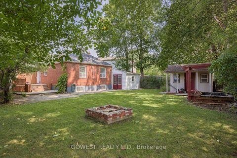 Photo 30 at 1 Fairbourne Crescent, Birchmount, Toronto