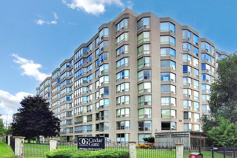 Photo 2 at 413 - 309 Major Mackenzie Drive E, Harding, Richmond Hill