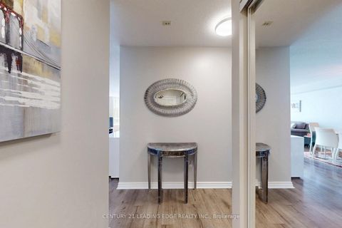 Photo 5 at 413 - 309 Major Mackenzie Drive E, Harding, Richmond Hill