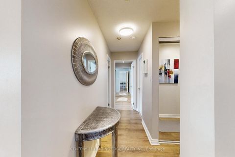 Photo 6 at 413 - 309 Major Mackenzie Drive E, Harding, Richmond Hill
