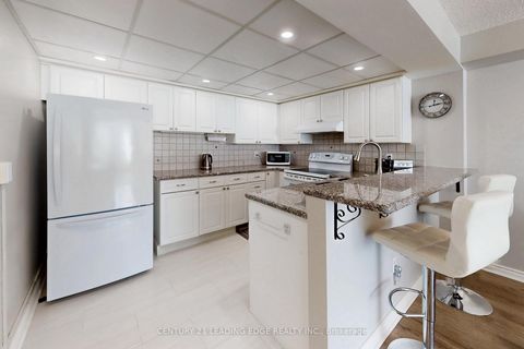 Photo 8 at 413 - 309 Major Mackenzie Drive E, Harding, Richmond Hill
