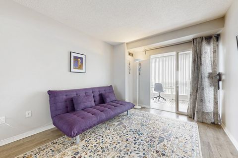 Photo 21 at 413 - 309 Major Mackenzie Drive E, Harding, Richmond Hill