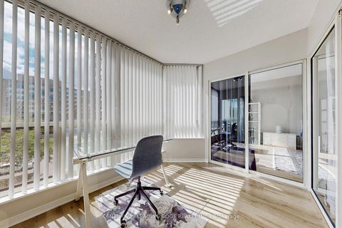 Photo 25 at 413 - 309 Major Mackenzie Drive E, Harding, Richmond Hill
