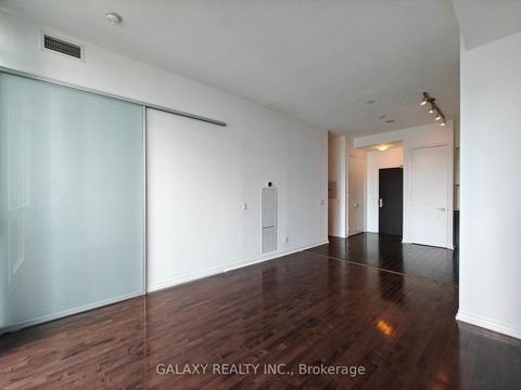 Photo 10 at PH205 - 770 Bay Street, Bay Street Corridor, Toronto