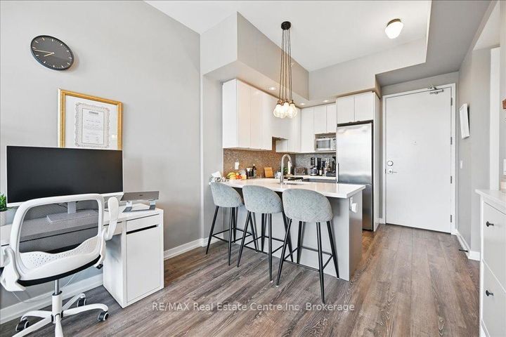 Photo 3 at 420 - 457 Plains Road E, LaSalle, Burlington