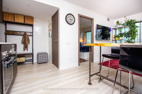 Photo 5 at 1503 - 17 Bathurst Street, Waterfront Communities C1, Toronto