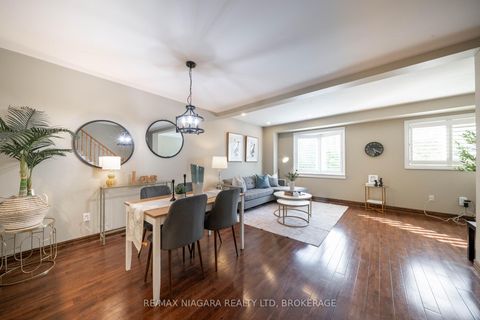 Photo 7 at 81 - 2300 Brays Lane, GA Glen Abbey, Oakville