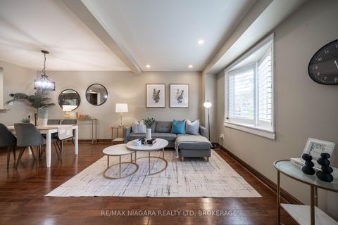 Photo 19 at 81 - 2300 Brays Lane, GA Glen Abbey, Oakville