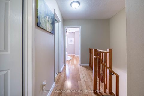 Photo 24 at 81 - 2300 Brays Lane, GA Glen Abbey, Oakville