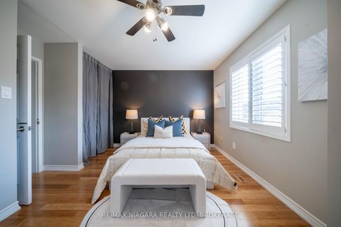 Photo 30 at 81 - 2300 Brays Lane, GA Glen Abbey, Oakville