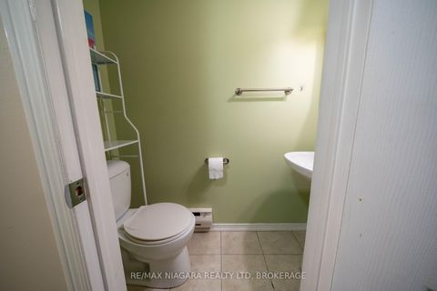 Photo 35 at 81 - 2300 Brays Lane, GA Glen Abbey, Oakville