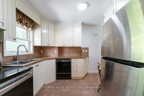Photo 5 at 216 Berry Road, Queensway, Toronto