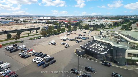 Photo 37 at 910 - 2900 Highway 7 Street, Concord, Vaughan