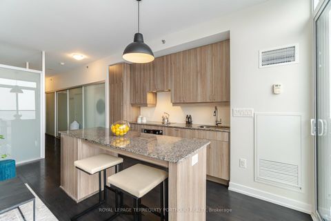 Photo 6 at 3709 - 426 University Avenue, Chinatown, Toronto Photo 6 at 3709 - 426 University Avenue, Chinatown, Toronto