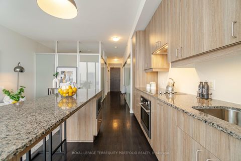 Photo 8 at 3709 - 426 University Avenue, Chinatown, Toronto Photo 8 at 3709 - 426 University Avenue, Chinatown, Toronto