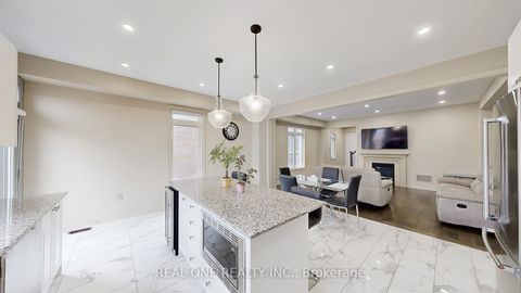 Photo 15 at 193 Cranbrook Crescent, Kleinburg, Vaughan