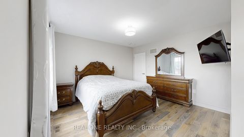 Photo 28 at 193 Cranbrook Crescent, Kleinburg, Vaughan