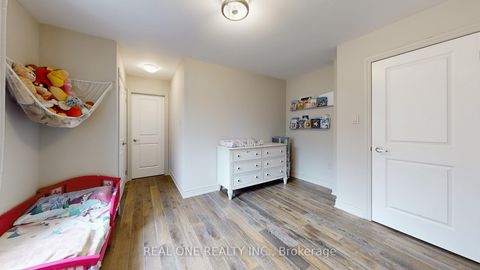 Photo 33 at 193 Cranbrook Crescent, Kleinburg, Vaughan