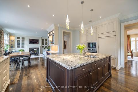 Photo 11 at 50 Lawrence Crescent, Lawrence Park South, Toronto