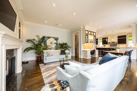 Photo 16 at 50 Lawrence Crescent, Lawrence Park South, Toronto