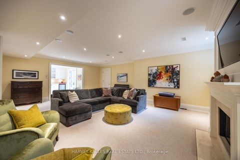 Photo 36 at 50 Lawrence Crescent, Lawrence Park South, Toronto