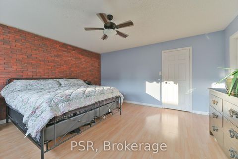 Photo 18 at 35 Arundel Drive, Vellore Village, Vaughan
