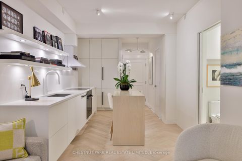 Photo 6 at 201 - 25 Scrivener Square, Moore Park, Toronto