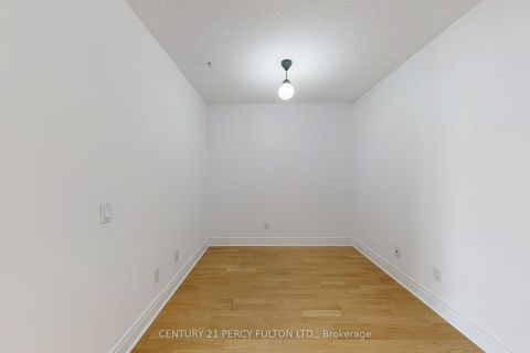 Photo 17 at 1008 - 5 Northtown Way, Willowdale East, Toronto