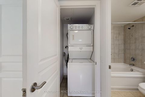 Photo 20 at 1008 - 5 Northtown Way, Willowdale East, Toronto