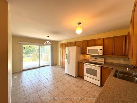 Photo 7 at 13 Commonwealth Road, Shore, Barrie Photo 7 at 13 Commonwealth Road, Shore, Barrie