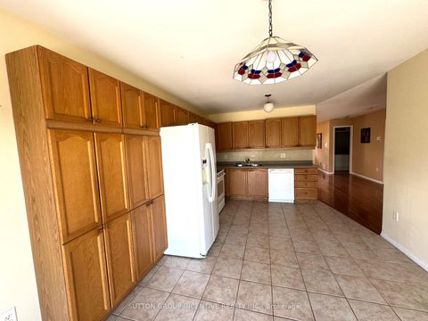 Photo 8 at 13 Commonwealth Road, Shore, Barrie