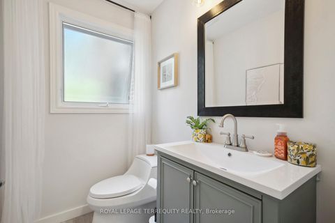 Photo 19 at 219 Valleyview Court, SW Southwest, Oakville