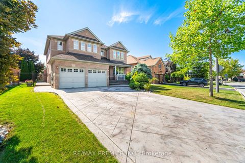 Photo 2 at 265 Julia Valentina Avenue, Sonoma Heights, Vaughan