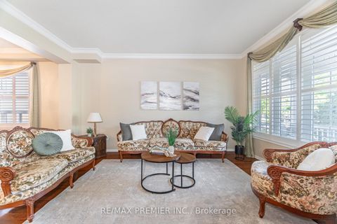 Photo 6 at 265 Julia Valentina Avenue, Sonoma Heights, Vaughan