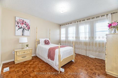 Photo 32 at 265 Julia Valentina Avenue, Sonoma Heights, Vaughan