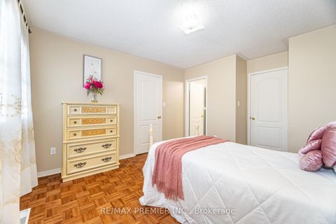 Photo 33 at 265 Julia Valentina Avenue, Sonoma Heights, Vaughan