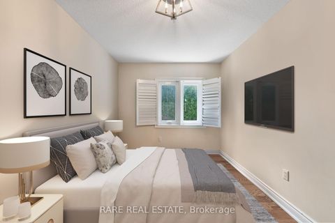 Photo 23 at 545 Highcliffe Drive, Uplands, Vaughan