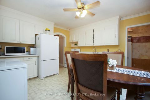 Photo 5 at 86 Scarboro Avenue, Highland Creek, Toronto