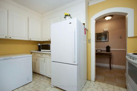 Photo 6 at 86 Scarboro Avenue, Highland Creek, Toronto