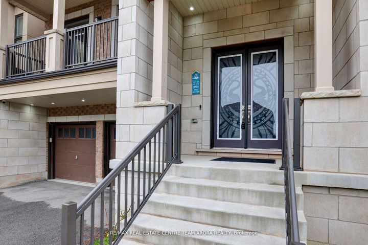 Photo 1 at 5 Walkercleave Drive, Credit Valley, Brampton
