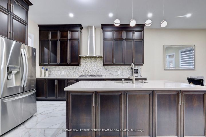 Photo 12 at 5 Walkercleave Drive, Credit Valley, Brampton