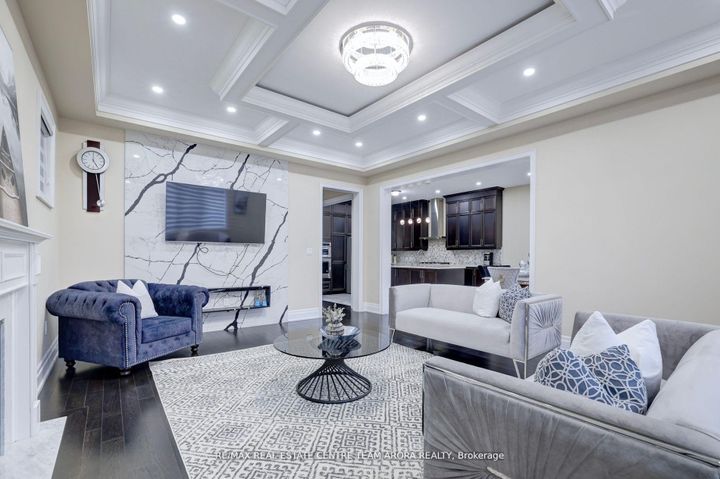 Photo 21 at 5 Walkercleave Drive, Credit Valley, Brampton