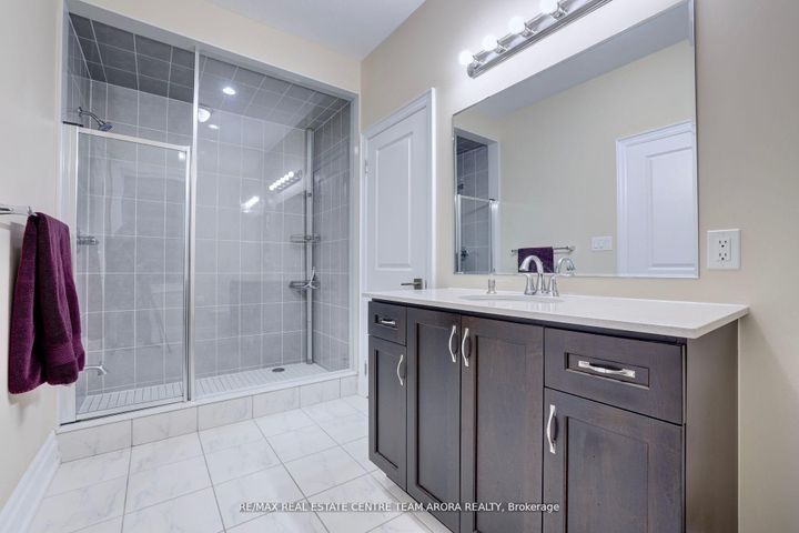 Photo 34 at 5 Walkercleave Drive, Credit Valley, Brampton