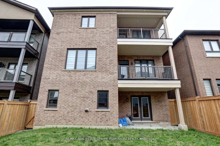 Photo 44 at 5 Walkercleave Drive, Credit Valley, Brampton
