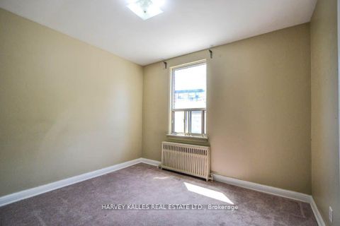 Photo 7 at 90 Trethewey Drive, Greenbrook, Toronto