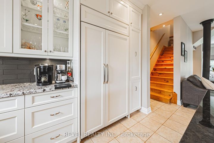 Photo 13 at 8305 CANYON Road, Campbellville, Milton