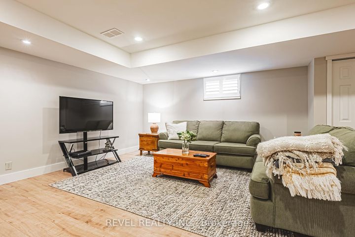Photo 26 at 8305 CANYON Road, Campbellville, Milton