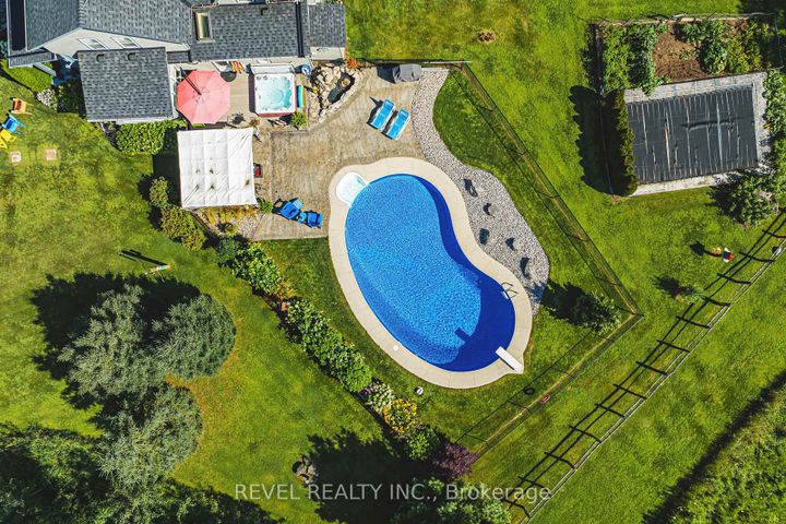 Photo 39 at 8305 CANYON Road, Campbellville, Milton